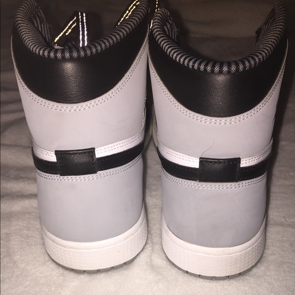 (SOLD) Air Jordan 1 Retro “Barons” - Picture 5 of 7